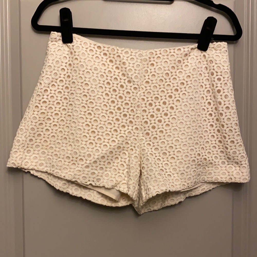 BR cream high waisted shorts size 6